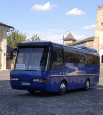 На Закарпатті співробітники військкомату посеред ночі затримали водія автобуса, який віз дітей на змагання: що кажуть у ТЦК