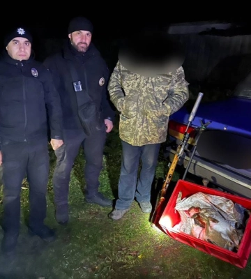 Двоих браконьеров, которые застрелили двоих зайцев, поймали на Харьковщине