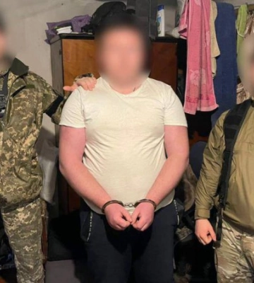 За ґратами опинилися двоє жителів Донеччини, які передавали росіянам дані про розташування ЗСУ