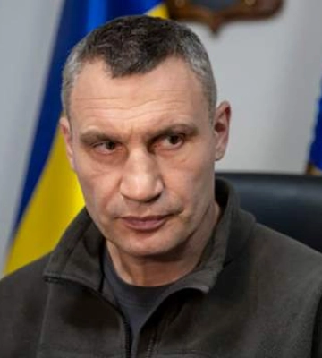 Київ продовжить підтримувати захисників навіть після того, як у міста забрали кошти, – Кличко