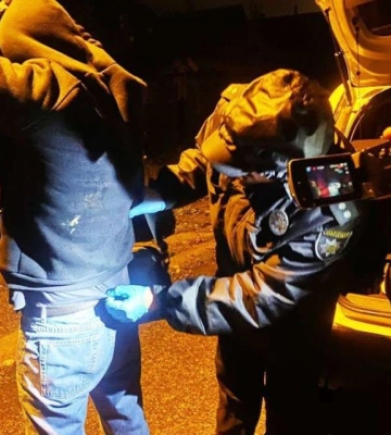 У Дніпрі відвідувача кафе вдарили ножем