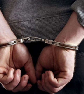 В Луцьку зловмисник украв з кіоску банківський термінал і ...100 гривень