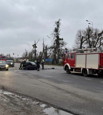 Під Вінницею зіткнулися два автомобілі: одна людина загинула (ФОТО)