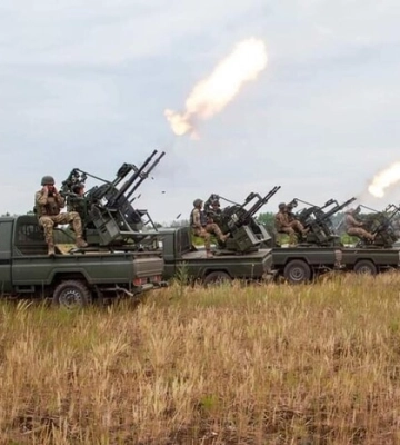 Враг не оставляет попыток окружить Авдеевку, за сутки - 80 боевых столкновений: сводка Генштаба и карты