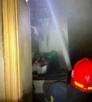 В Одесі під час пожежі врятували двох літніх людей