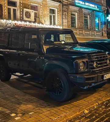 В Киеве заметили новейший британский внедорожник в стиле старых Land Rover 