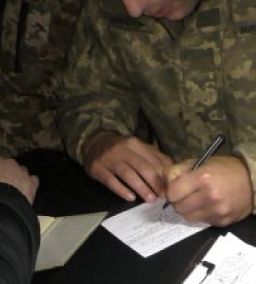 Відпрацювання Миколаєва - поліцейські перевіряють дотримання громадянами обмежень в комендантську годину