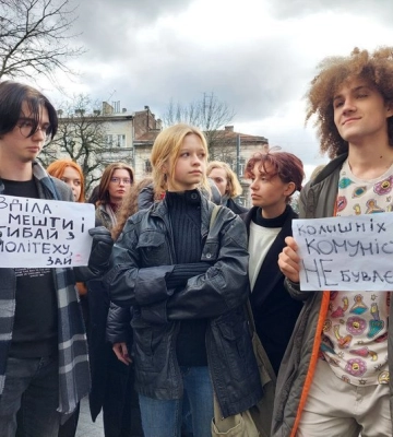 Вимагають звільнення Ірини Фаріон з університету: львівські студенти вийшли на мітинг