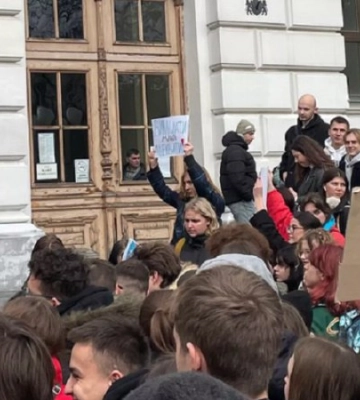 Студенти &quot;Львівської політехніки&quot; влаштували акцію проти Фаріон