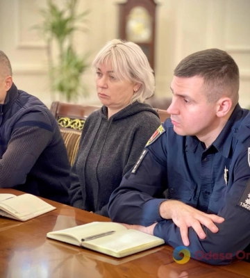 Одеська влада намагається вирішити проблему скупчення вантажівок на вулиці Отамана Головатого