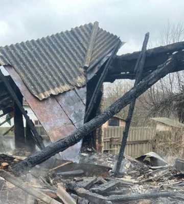 На Чернігівщині під час пожежі у приватному будинку трагічно загинуло подружжя (ФОТО)