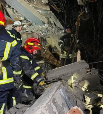 Росіяни завдали ракетного удару по Селидовому - один загиблий, двоє поранених
