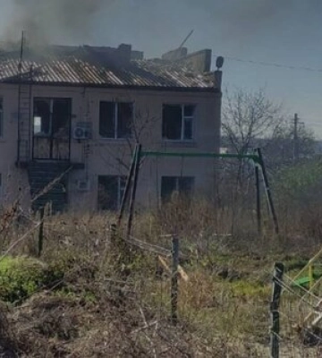 За минувшие сутки оккупанты нанесли удары по пункту несокрушимости, жилым кварталам Херсонщины, 7 человек получили ранения