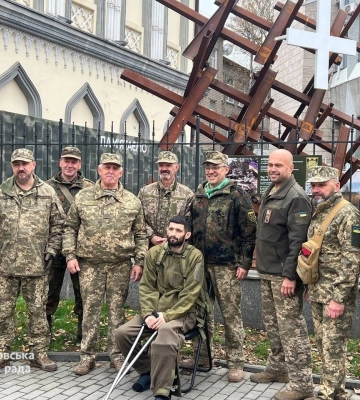 У Дніпрі завершили інсталяцію &quot;Хрест ЗСУ&quot;