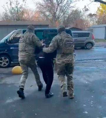 СБУ затримала доцента університету, який працював на російське гру і коригував удари рф по Харкову