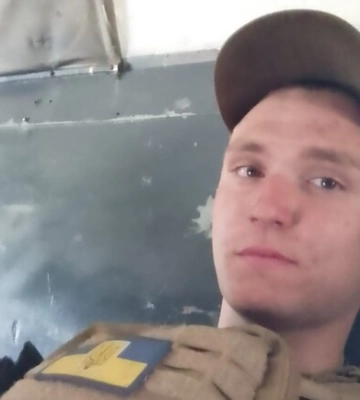 Втратив ногу та пережив клінічну смерть: потрібна допомога 21-річному бійцю із Запоріжжя