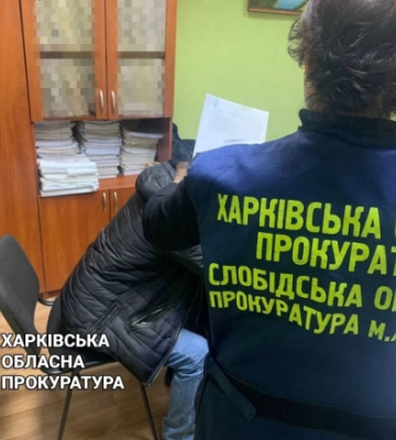 В Харькове мужчина поджег машину бывшей, узнав, что она идет замуж за другого - прокуратура