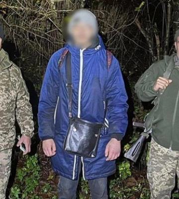 Хотів побачитися з коханою: на Закарпатті прикордонники затримали чоловіка, який три дні блукав горами