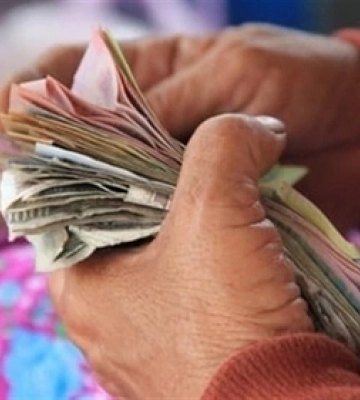 Серійному шахраєві, який видурив у 84-річної лучанки 70 тисяч, оголосили про підозру