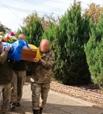 На Одещині провели в останню путь захисника Юрія Дмитрієнка