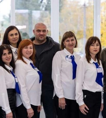 Понад 300 різних сервісів і безбарʼєрний простір: у Дніпрі відкрився «Прозорий офіс»