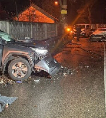 В Києві 20-річна дівчина без водійських прав влаштувала п’яну ДТП, загинули двоє чоловіків — поліція