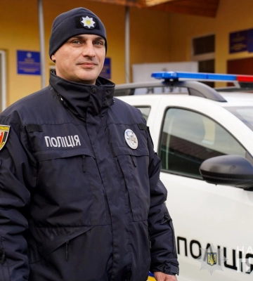 На Закарпатті відкрили нову поліцейську станцію та представили поліцейського офіцера громади