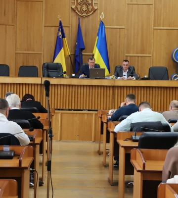 Бюджет та підтримка військових частин: в Ужгороді відбулася сесія міськради