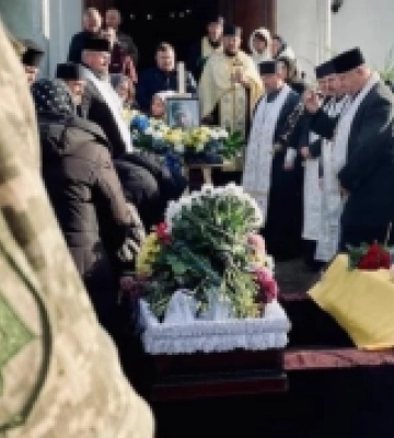 У Нововолинську провели в останню путь загиблого Героя (Фото)