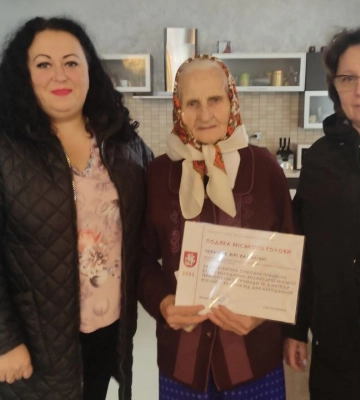 Має трьох онуків та п’ятьох правнуків: довгожителька з Волині відзначила 90-річчя