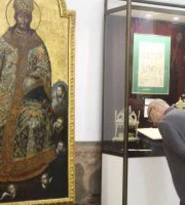 Серед ктиторів лаври — гетьмани Хмельницький, Самойлович, Мазепа