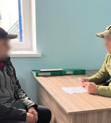 Житель Полтавщини намагався виїхати за кордон з підробленим пенсійним посвідченням
