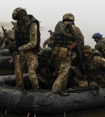 ВМС: українські військові закріпилися на кількох плацдармах на лівобережжі Херсонщини