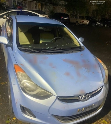 В Одесі п’яний хіліган пошкодив автомобілі