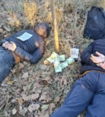 Двоє чоловіків із Рівненщини переправляли ухилянтів у Молдову