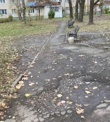 Прибудинкову територію на одній із вулиць Івано-Франківська відремонтують за понад 4 млн гривень