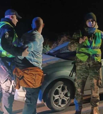 Двоє п’яних закарпатців погрожували вбивством прикордонному наряду