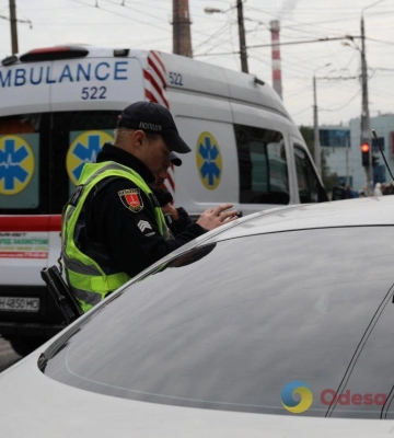 Одеським водіям влаштували перевірку на готовність пропустити спецтранспорт