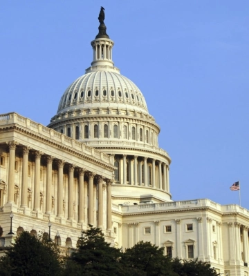 Схвалення допомоги Україні у Конгресі США ризикує затягнутися на місяць або навіть довше  — Bloomberg