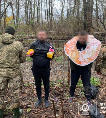 На Закарпатті двоє чоловіків збиралися ризикнути життям