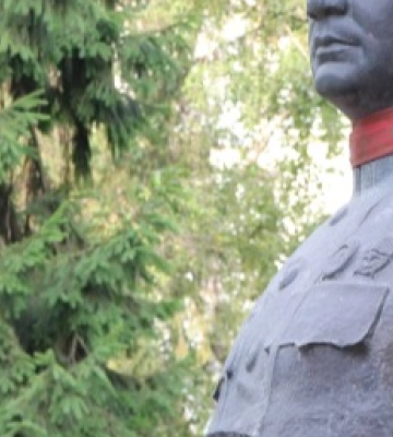 Полтава передасть до музею на Сумщині демонтовані пам&#039;ятники Пушкіну та Ватутіну