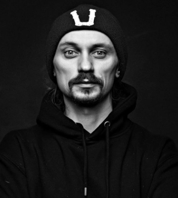 Відомий луцький фотограф-ню пішов на війну