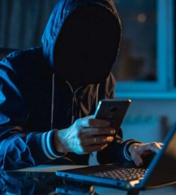 Житель Дніпра зберігав та розповсюджував дитячу порнографію
