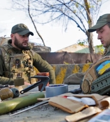 Ворог використовує хитрощі: волинські сапери-нацгвардійці розповіли про розмінування звільнених міст (відео)