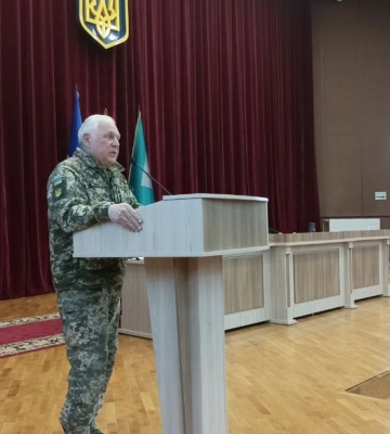Обіцяв уникнути мобілізації: у Сумах на хабарі затримали інспектора ВСП