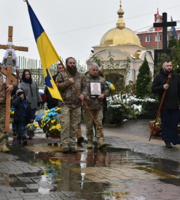 У Луцьку попрощалися з будівельником Русланом Шмигою, який загинув на війні