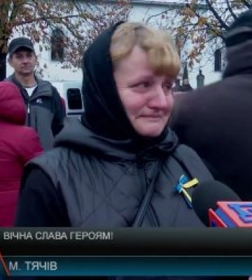 У особливий спосіб в Тячеві вшанували пам’ять Героїв на головній площі міста (відео)