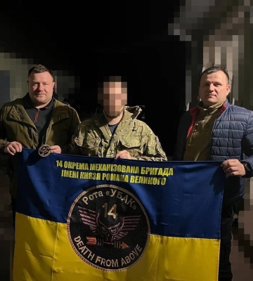 Очільник волинської громади завіз допомогу бійцям на фронт