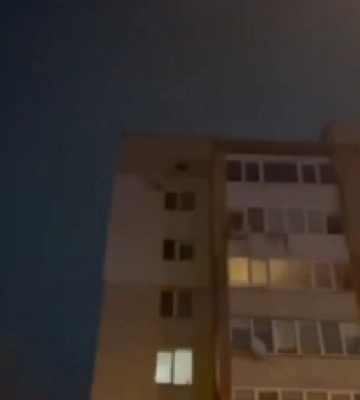 У Луцьку в ЖК «Оберіг» горить квартира (відео)