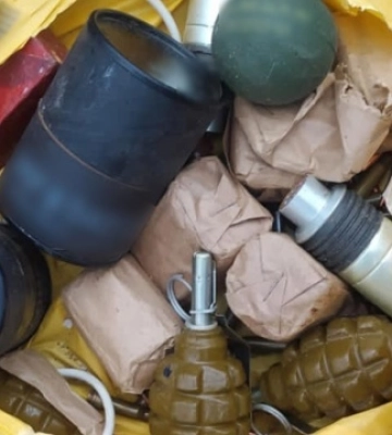 На Полтавщині чоловік здав до поліції вибухівку та набої